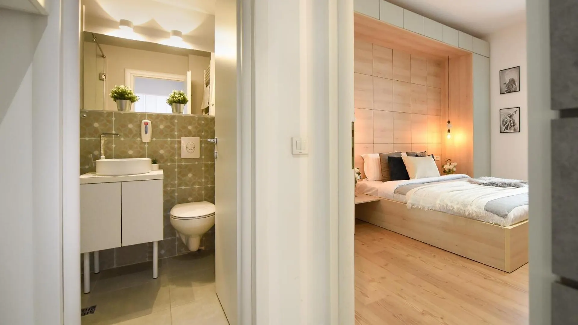 Apartment Comfortable 1Br With Balcony In Downtown Bucharest Romania