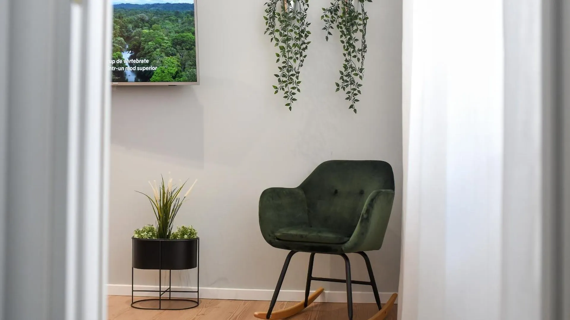 Comfortable 1Br With Balcony In Downtown Bucharest