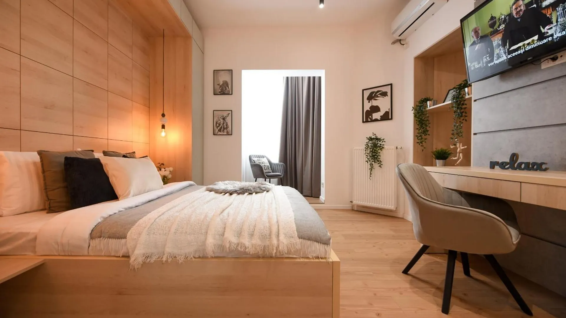 Apartment Comfortable 1Br With Balcony In Downtown Bucharest