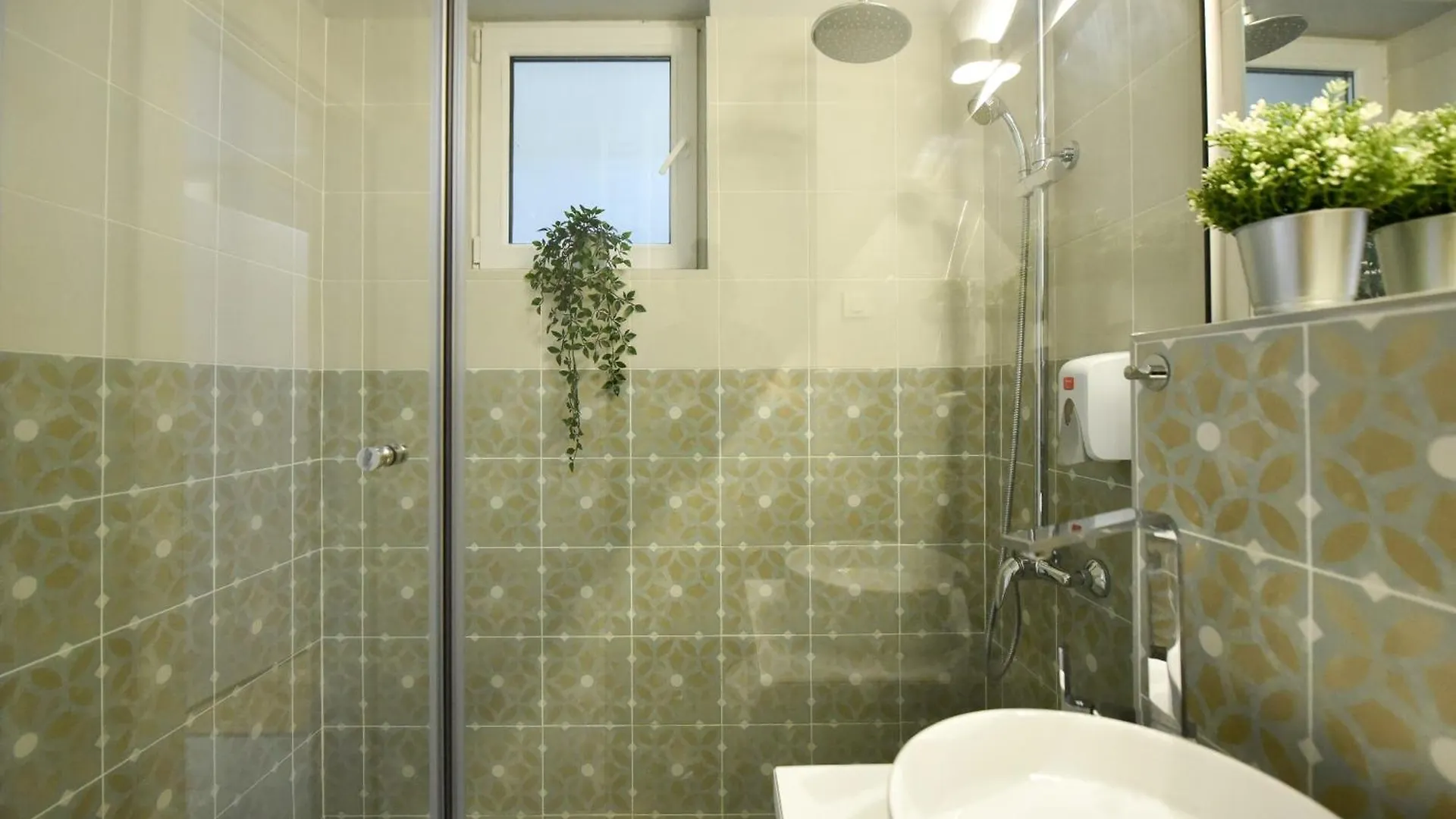 Comfortable 1Br With Balcony In Downtown Bucharest 0*,  Romania